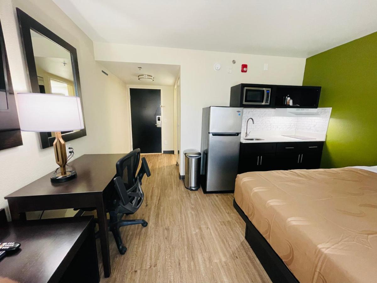 Quality Inn & Suites Lake Charles South Экстерьер фото
