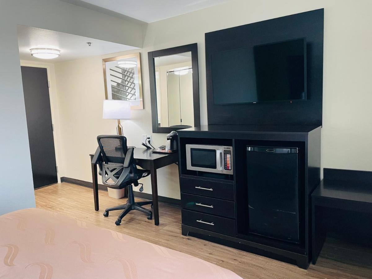 Quality Inn & Suites Lake Charles South Экстерьер фото