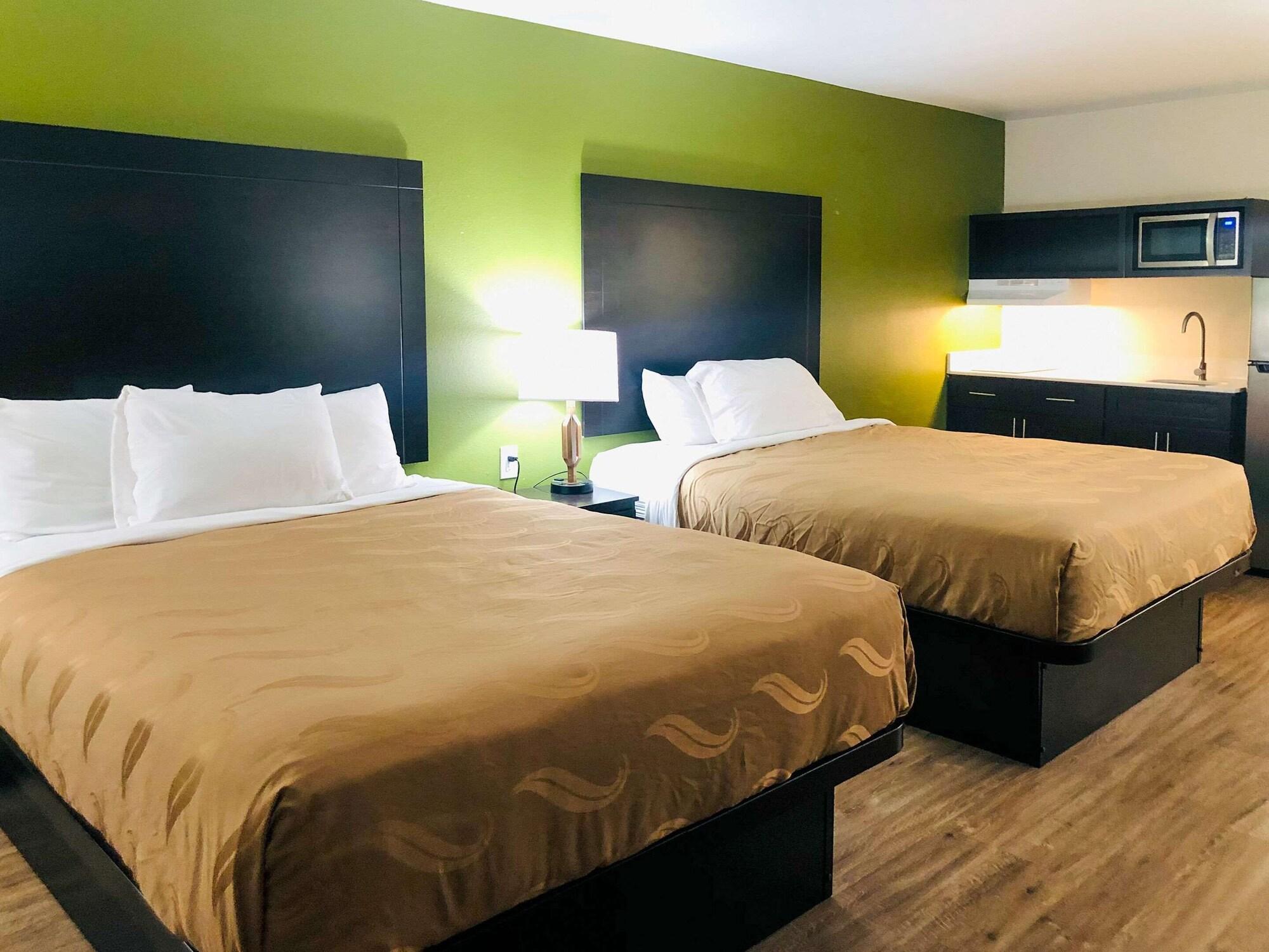 Quality Inn & Suites Lake Charles South Экстерьер фото