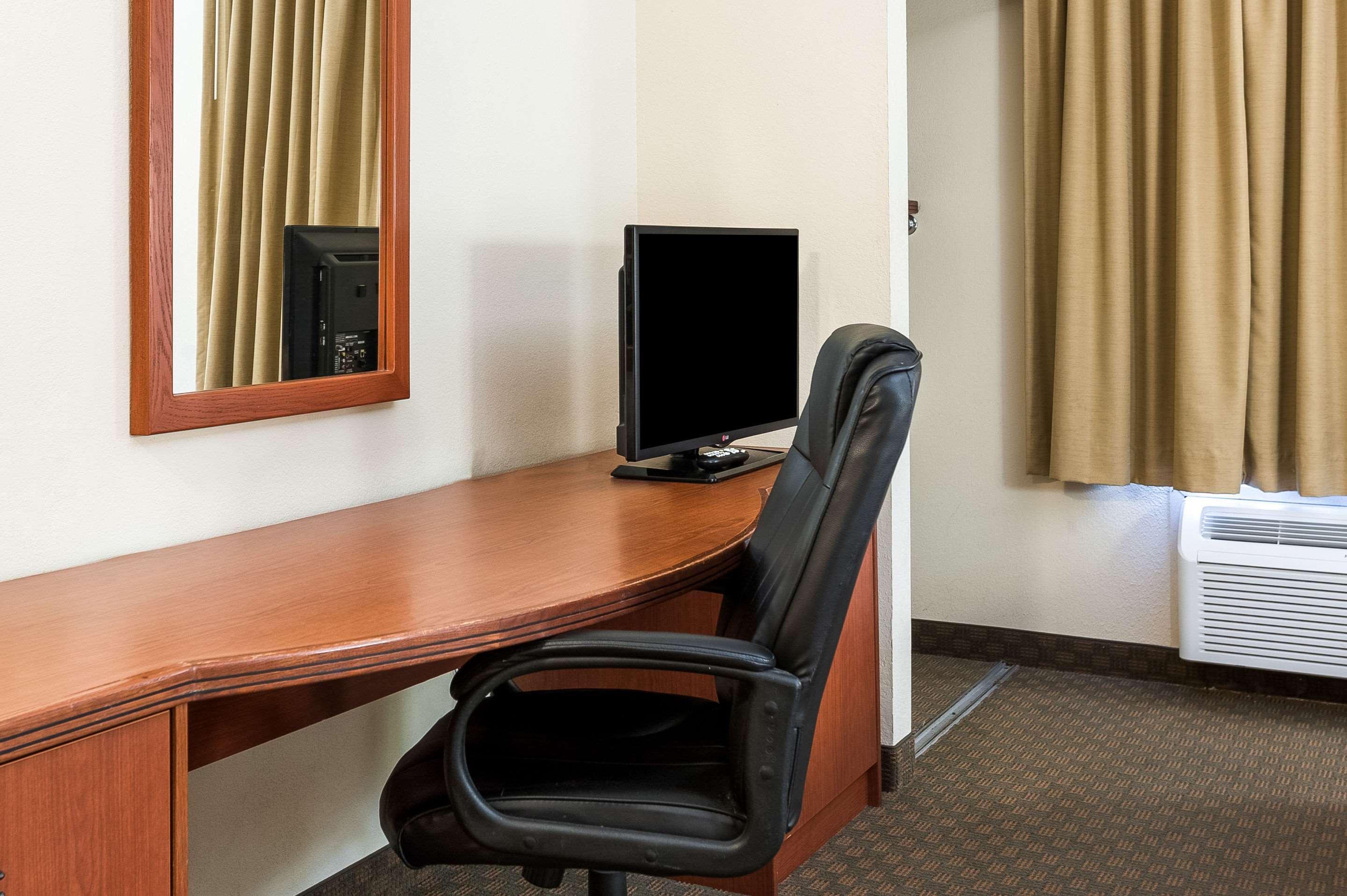 Quality Inn & Suites Lake Charles South Экстерьер фото