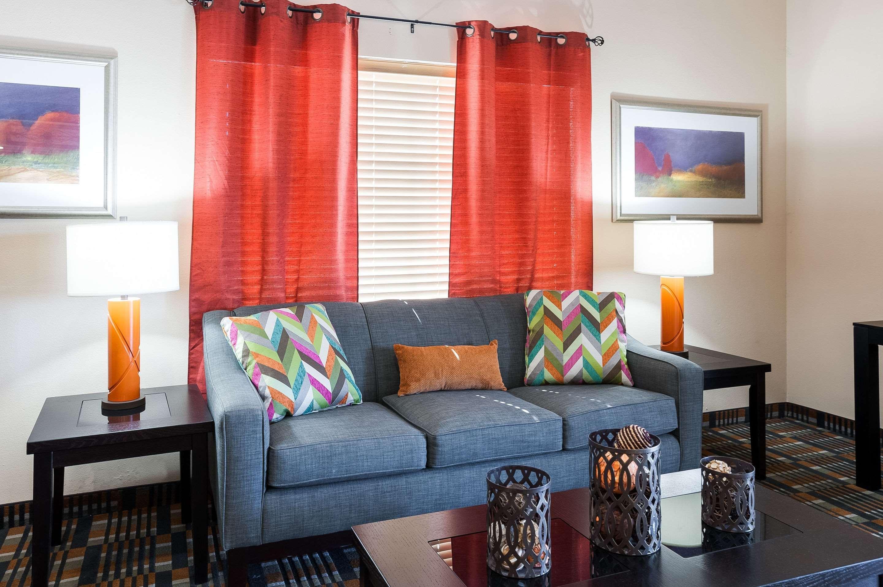 Quality Inn & Suites Lake Charles South Экстерьер фото