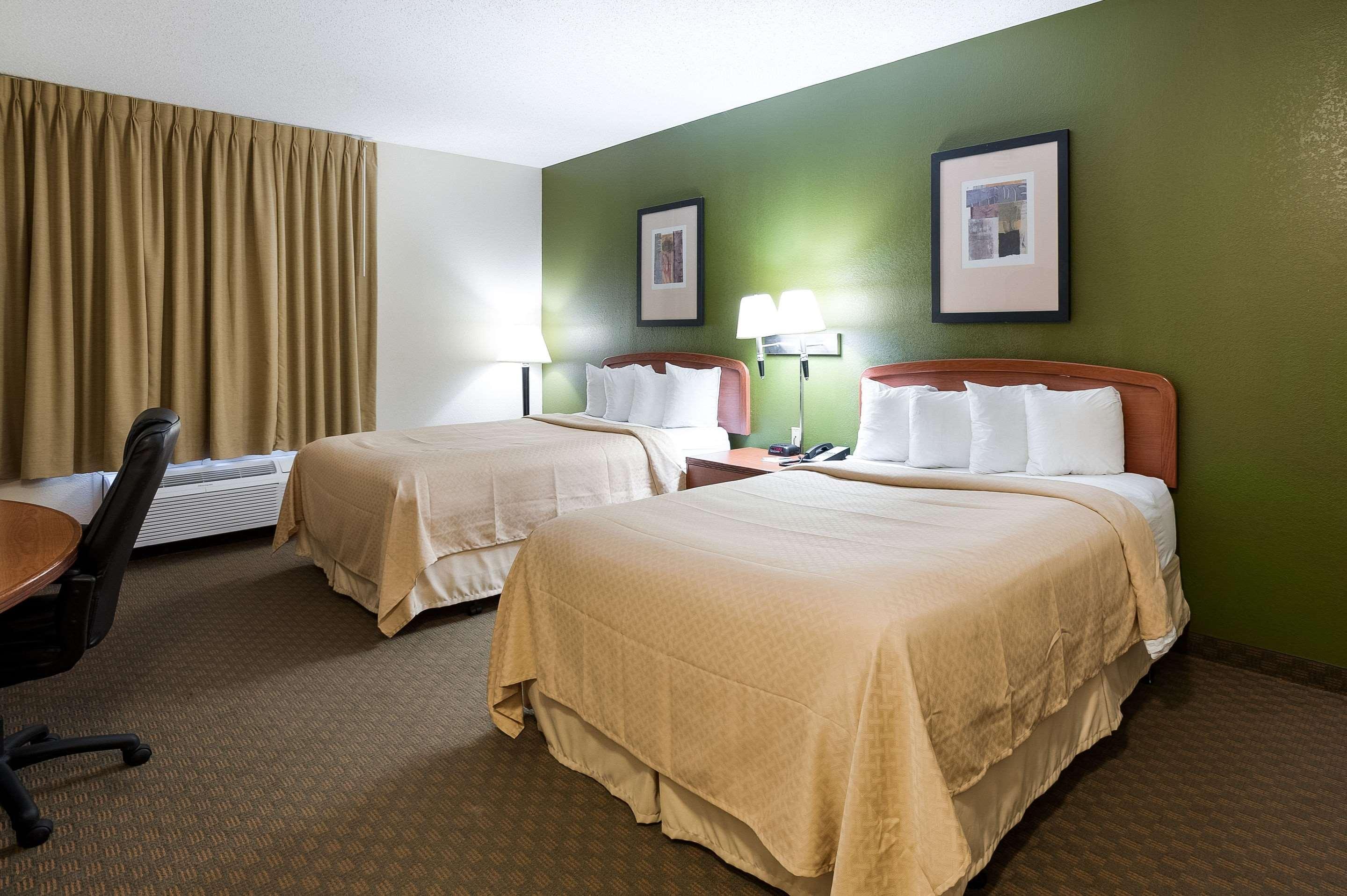Quality Inn & Suites Lake Charles South Экстерьер фото