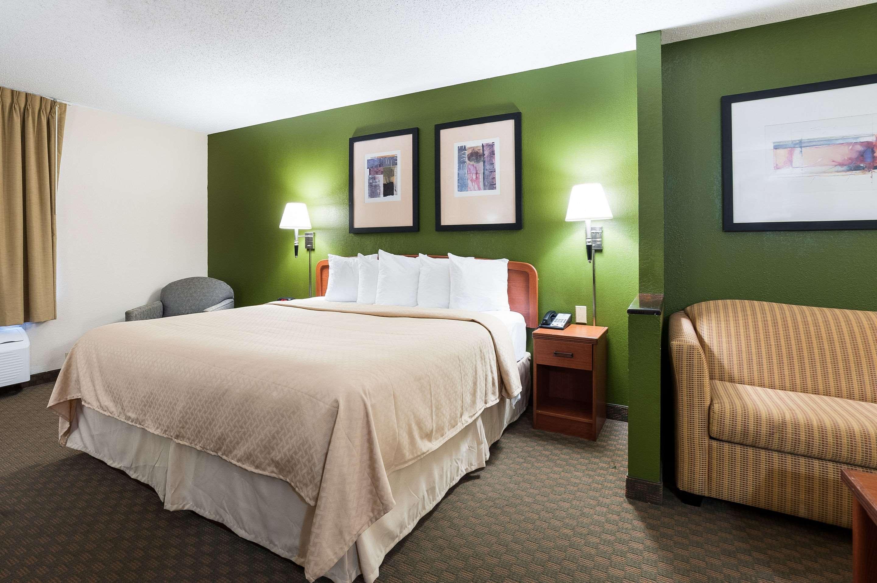 Quality Inn & Suites Lake Charles South Экстерьер фото
