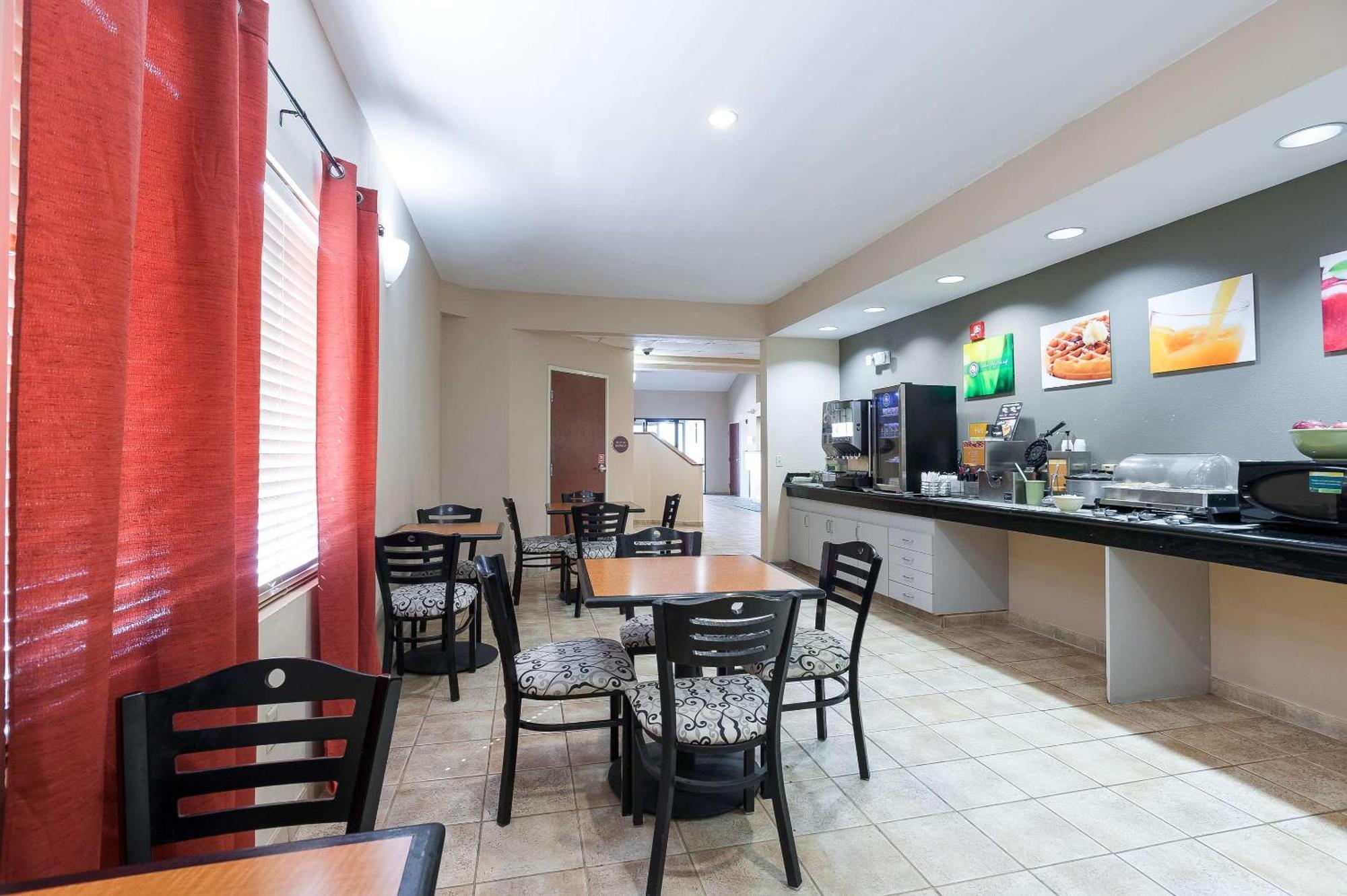 Quality Inn & Suites Lake Charles South Экстерьер фото