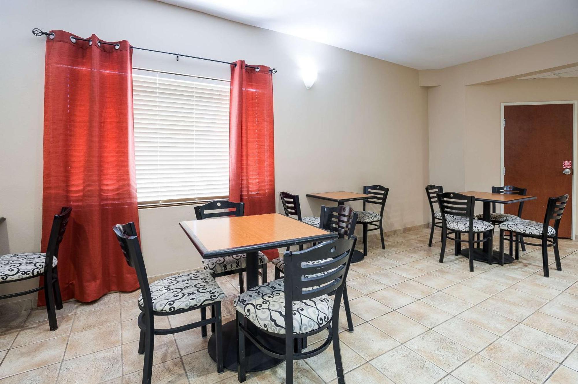 Quality Inn & Suites Lake Charles South Экстерьер фото