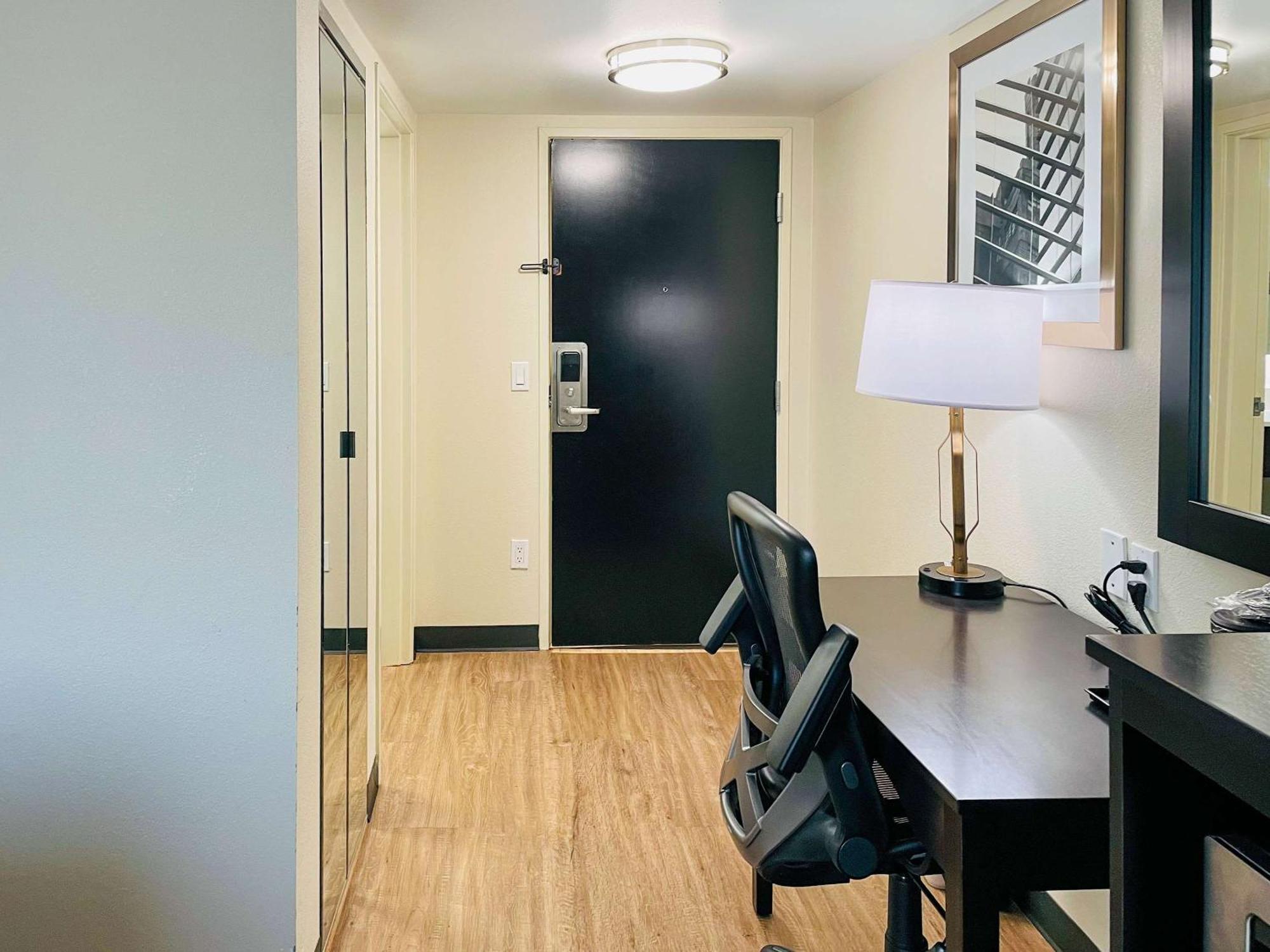 Quality Inn & Suites Lake Charles South Экстерьер фото