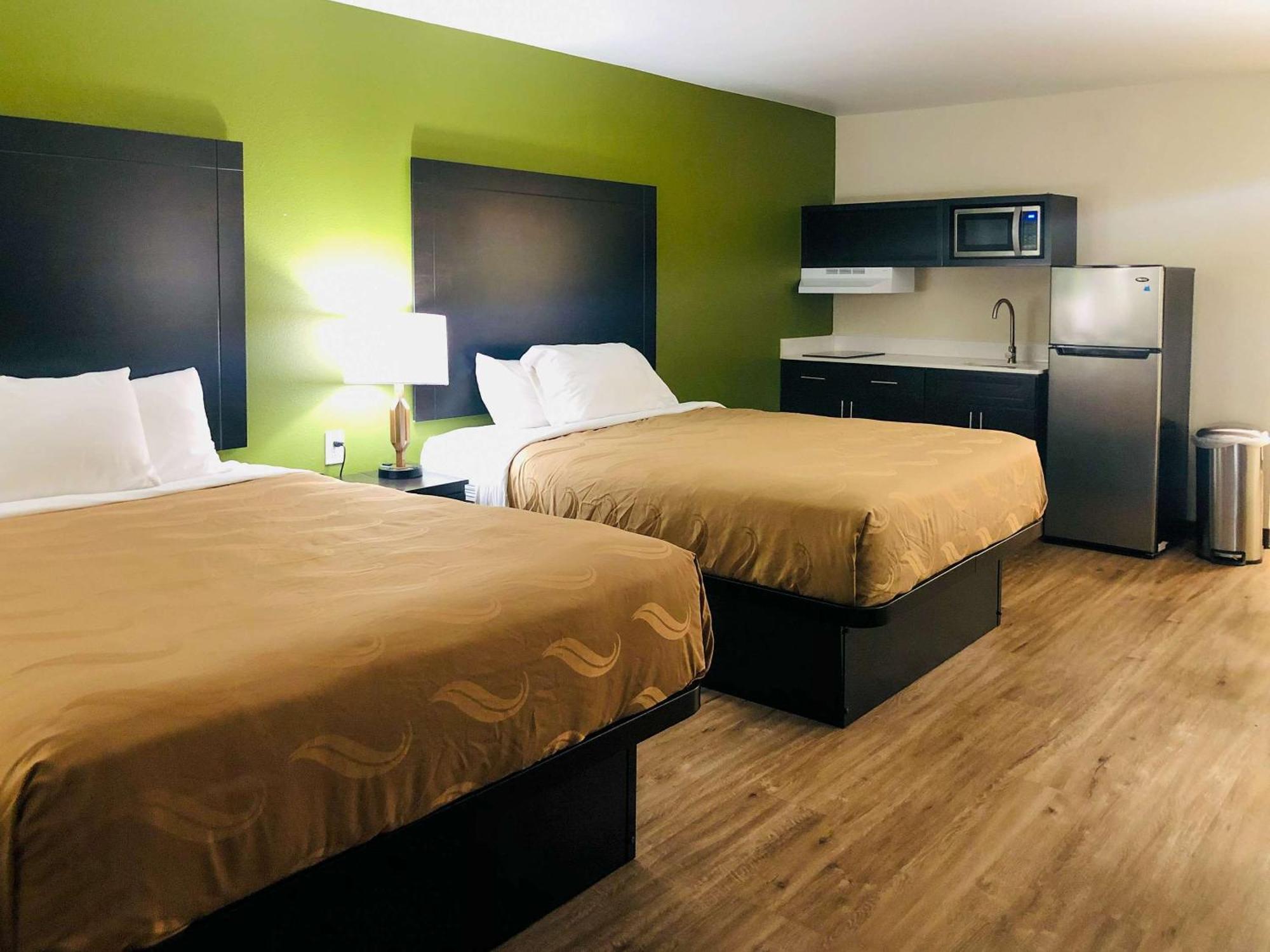 Quality Inn & Suites Lake Charles South Экстерьер фото