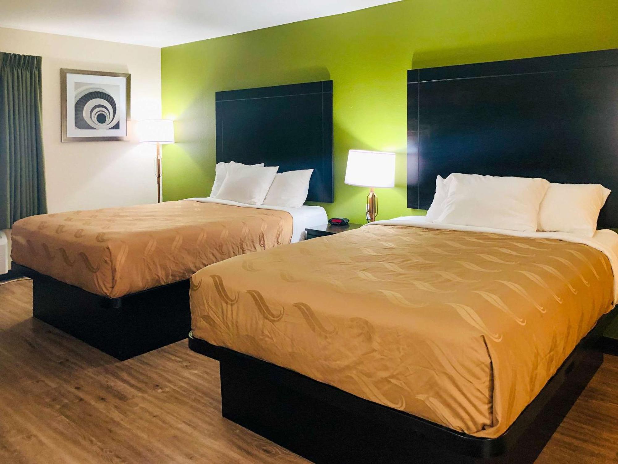 Quality Inn & Suites Lake Charles South Экстерьер фото
